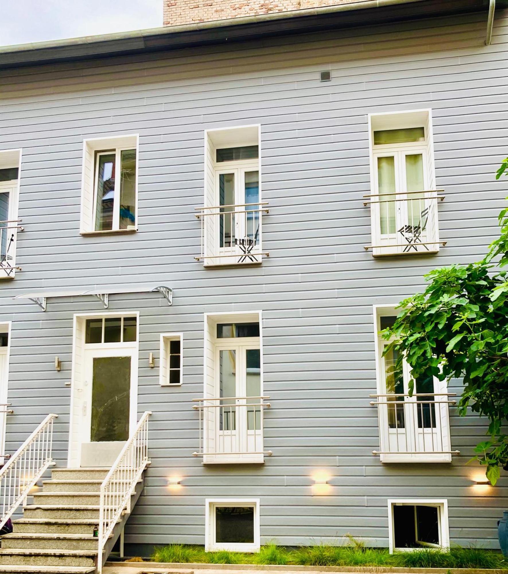 Saarpartments: Adults-Only Business & Holiday Apartments with Netflix Saarbruecken Exterior photo